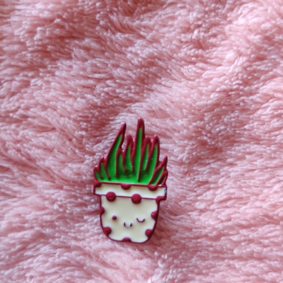 3pc Set CACTUS ENAMEL PINS - Picture 2 of 7